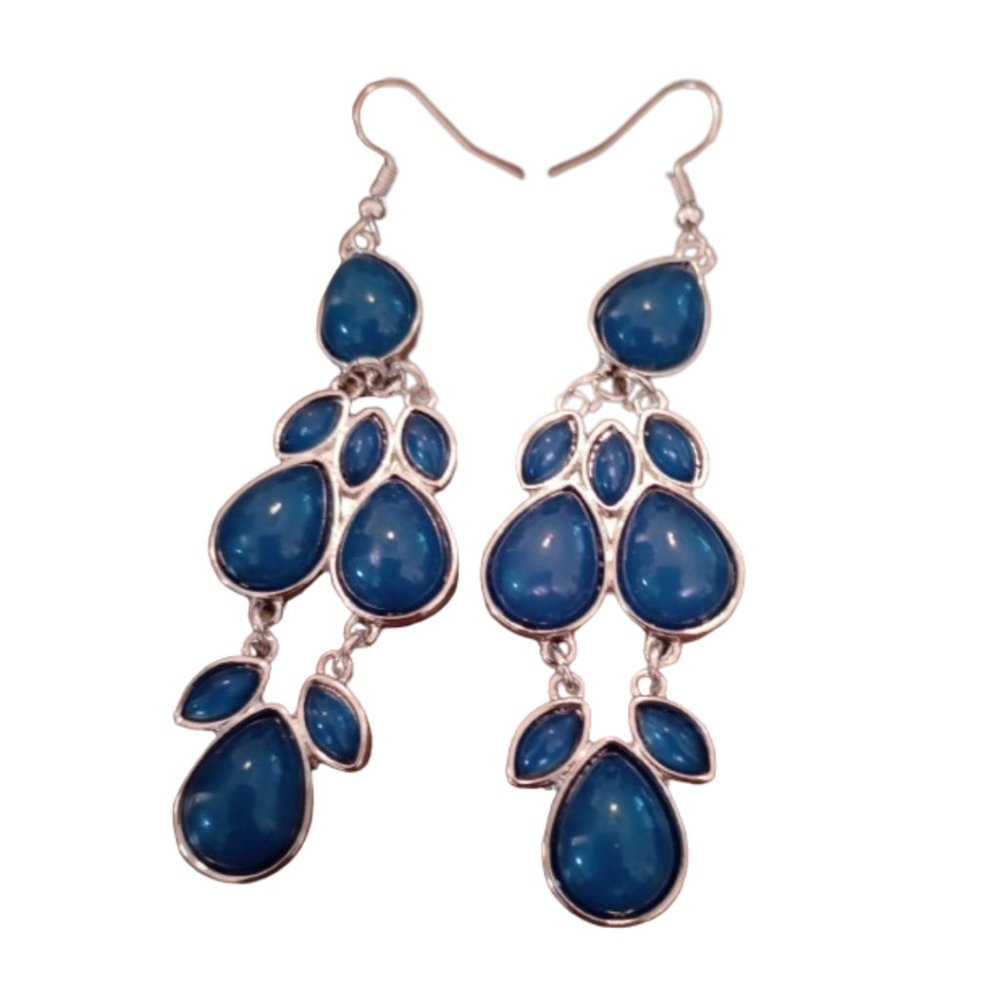 Falling Hook Earrings